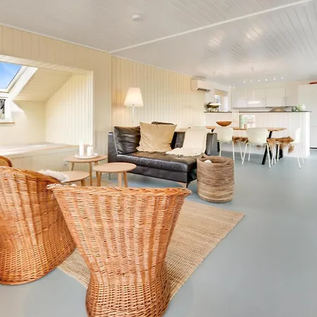 Velholdt Med Sauna I 1 Klitraekke Sj126 別荘